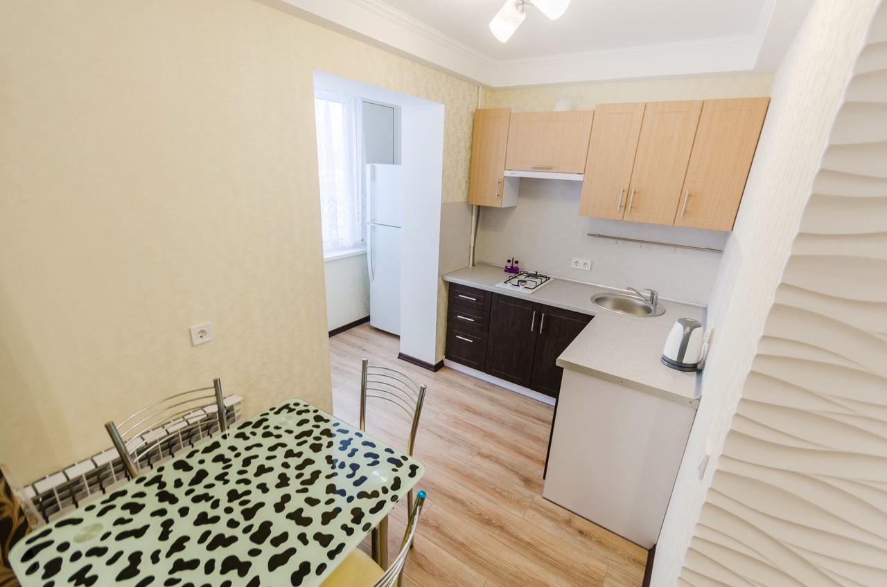 Artal Apartment On Obolonskyi Avenue 16A, 2 Bedroom Kyiv Exterior photo